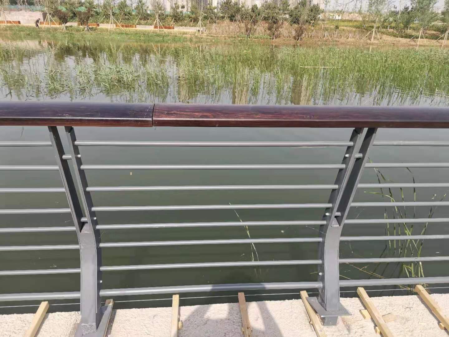 上饶市桥梁防撞护栏不锈钢护栏 - 推荐